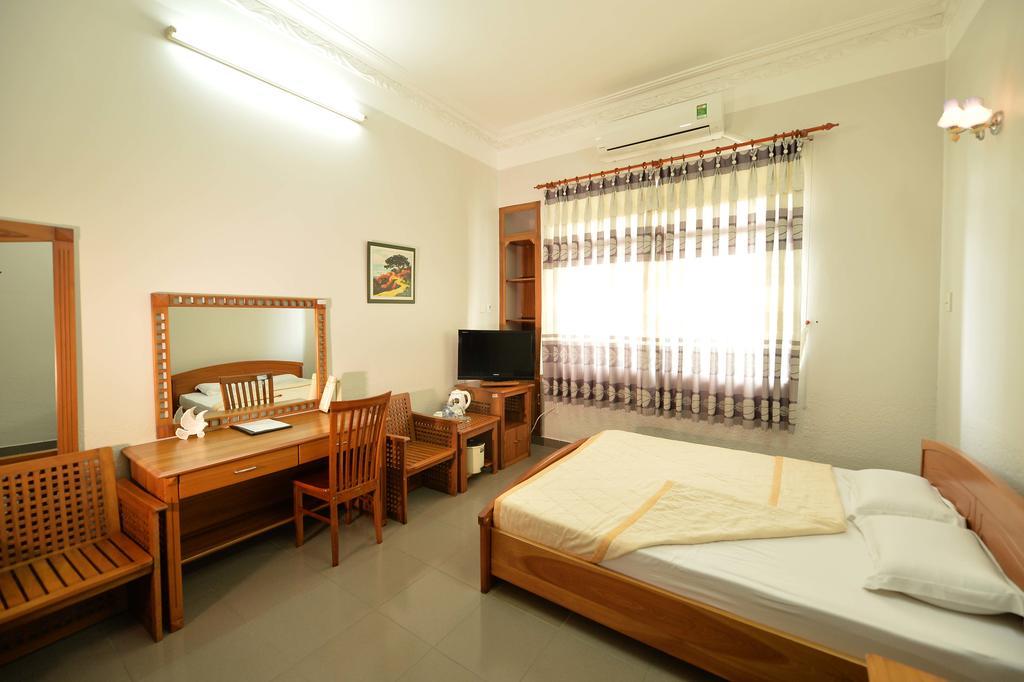 Hoa Binh 2 Hotel Long Xuyen Exterior photo
